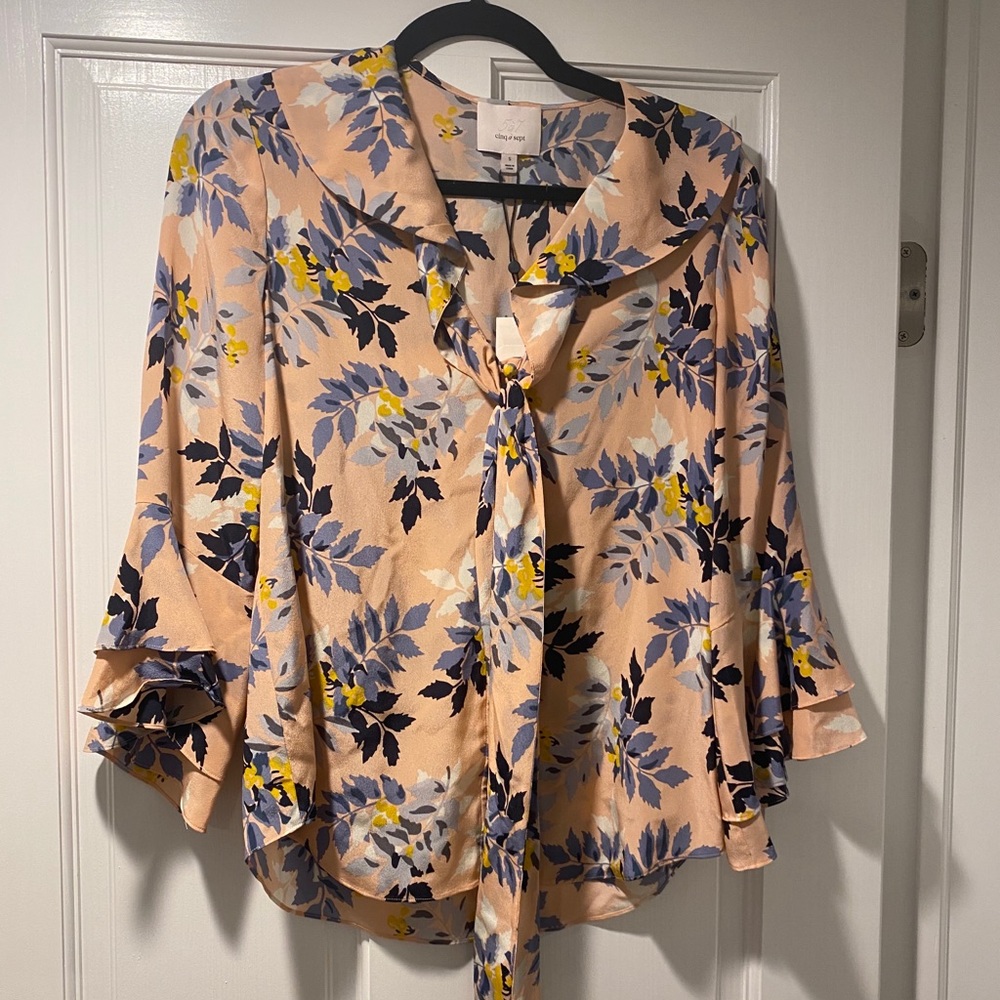 Cliq a Sept blouse